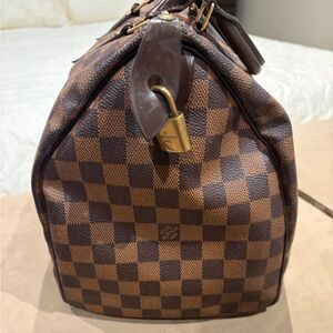 AUTHENTIC LOUIS VUITTON SPEEDY 35